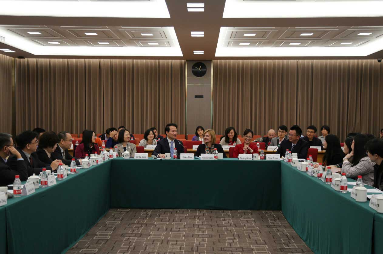 国际顶尖学术期刊《自然》主编访问北大,并在北京大学医学部举行专家座谈会-第4张图片-C9联盟